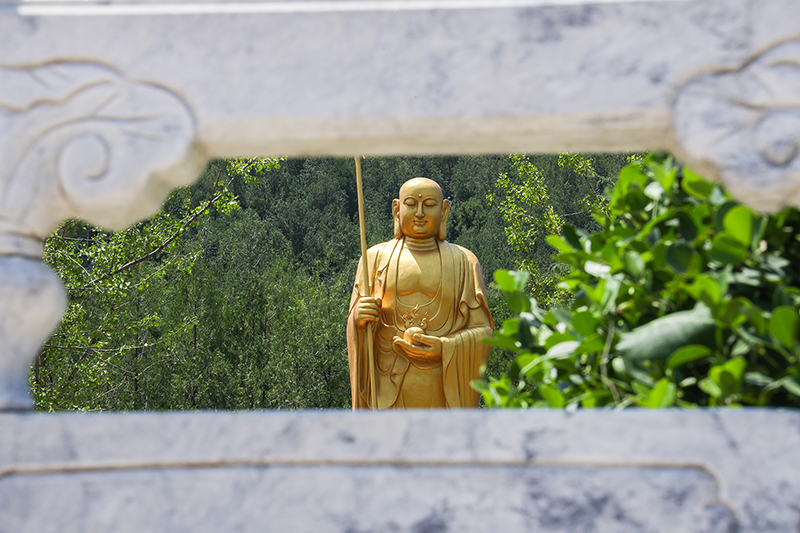 九里山二区陵园怎么样？环境风水与墓型全方位解析（400 - 040 - 4090）